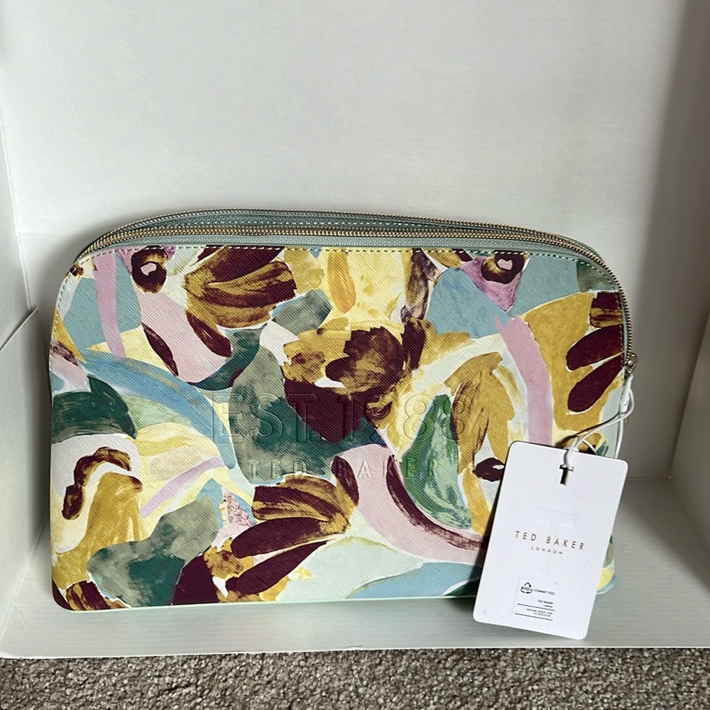 Ted Baker Washbag